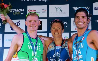 White Scores Triathlon Silver